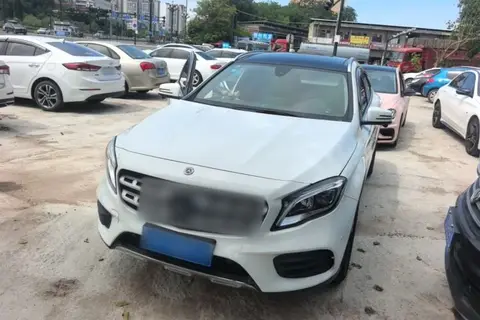 Mercedes-Benz GLA 2019