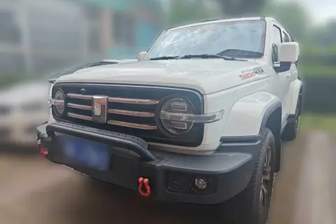 TANK 300 2023