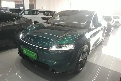 Luxeed R7 2025