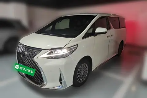 Lexus LM 2022