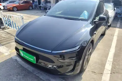 Tesla Model Y 2026