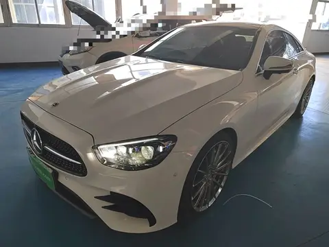 Mercedes-Benz E-Class 2022