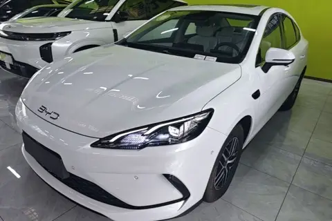 BYD Seal 05 2025
