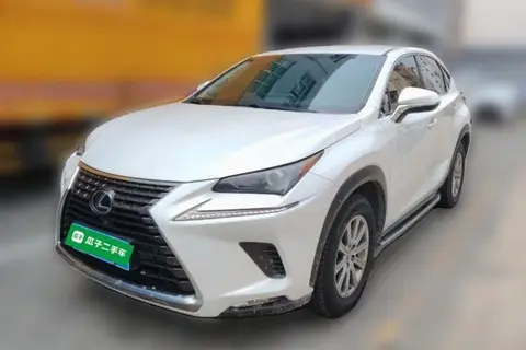 Lexus NX 2019