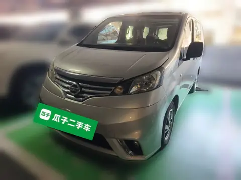 Nissan NV200 2017