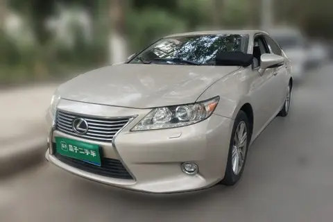 Lexus ES 2013