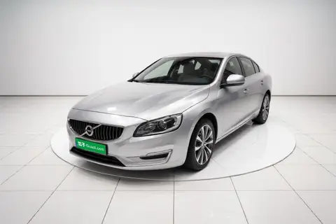 Volvo S60 2019
