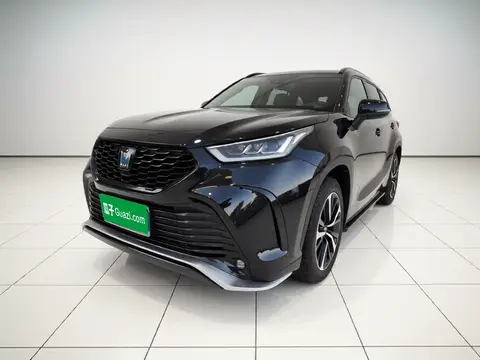 Toyota Crown Kluger 2023
