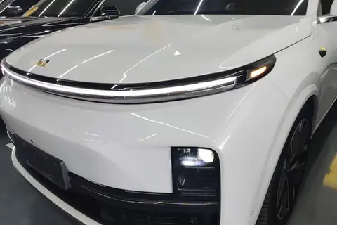 Li L8 2025