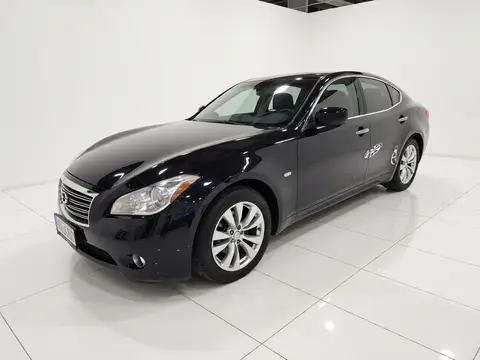 Infiniti M Series 2010