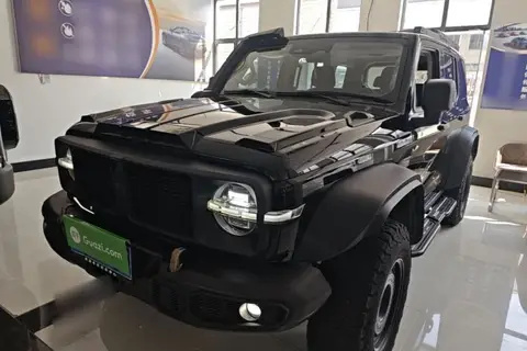 TANK 300 2023