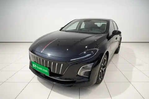 Hongqi E-QM5 2024