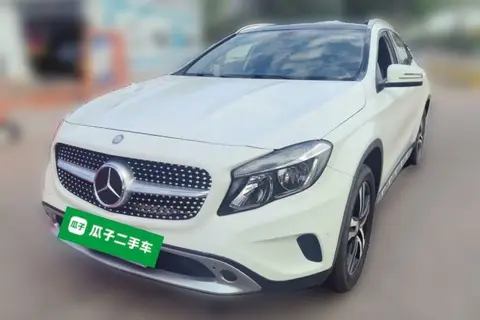 Mercedes-Benz GLA 2016