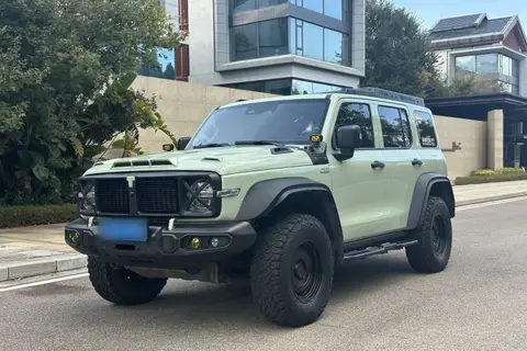 TANK 300 2022