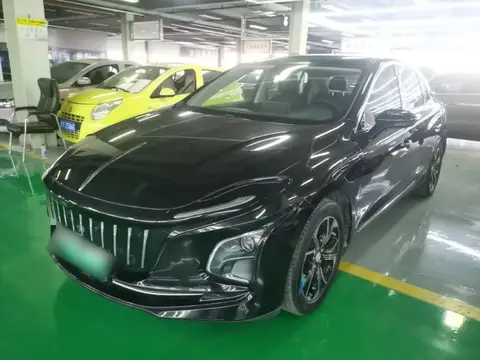 Hongqi E-QM5 2021
