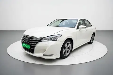 Toyota Crown 2017