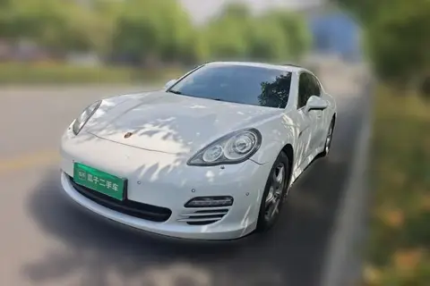 Porsche Panamera 2012