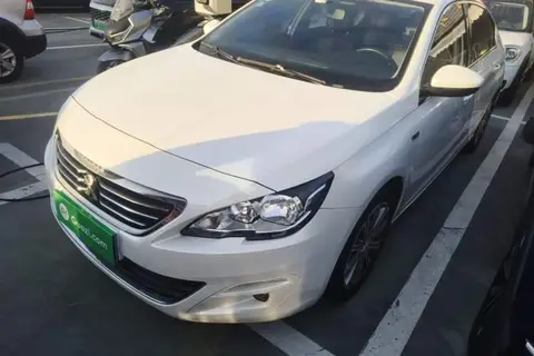 Peugeot 408 2016