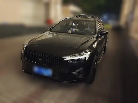 Volvo XC60 2022
