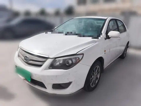 BYD L3 2012