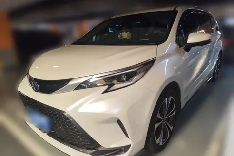 Toyota Granvia 2023