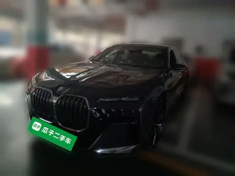 BMW i7 2023