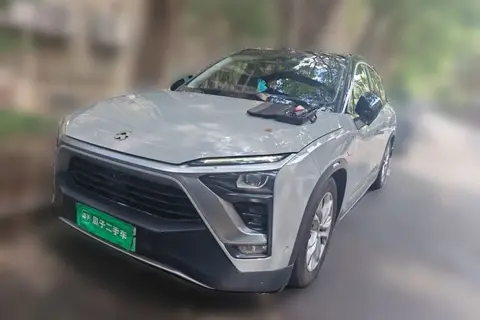 NIO ES8 2018