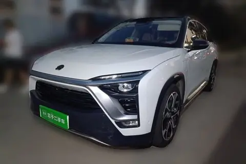 NIO ES8 2018
