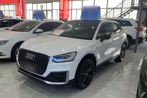 Audi Q2L 2021