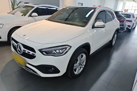 Mercedes-Benz GLA 2023
