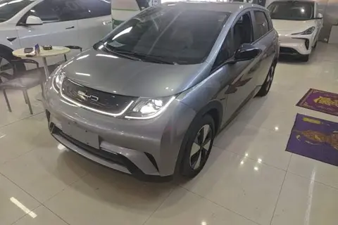 BYD Dolphin 2023