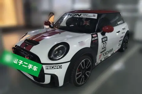 MINI JCW 2021