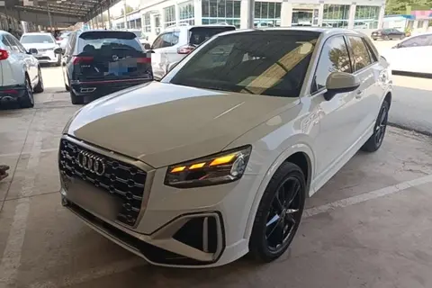 Audi Q2L 2021