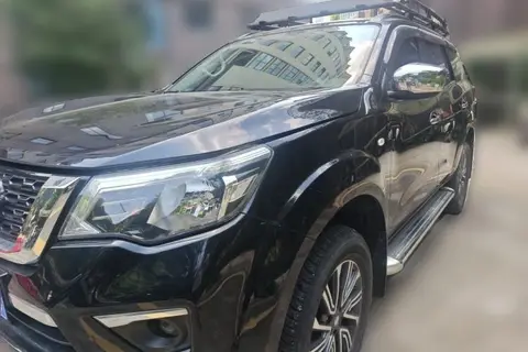 Nissan Terra 2020