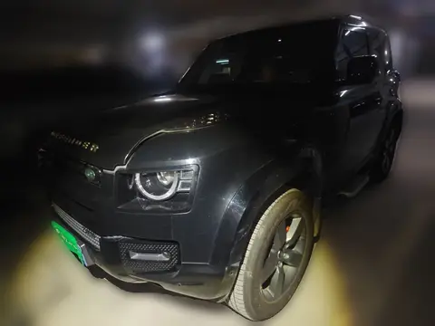 Land Rover Defender 2022