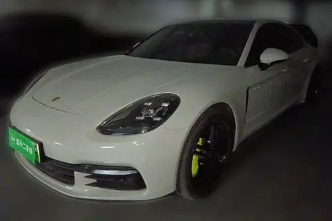 Porsche Panamera 2019
