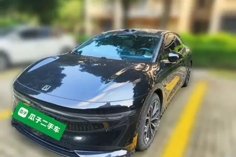 ZEEKR 007 2024