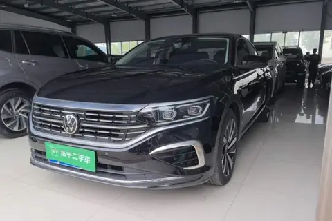 Volkswagen Passat 2024