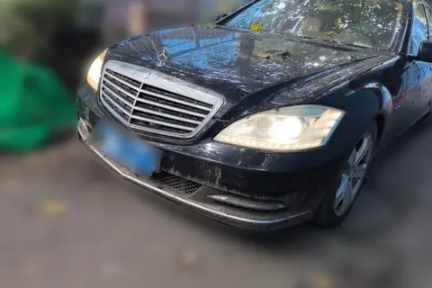 Mercedes-Benz S-Class 2012