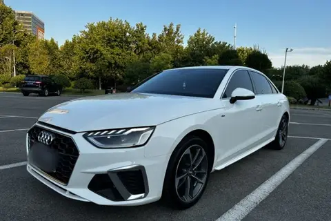 Audi A4L 2021