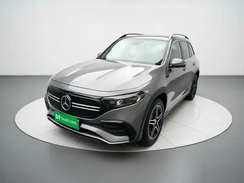 Mercedes-Benz EQB 2021