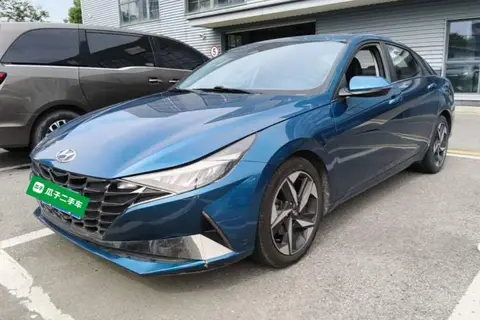 Hyundai Elantra 2022