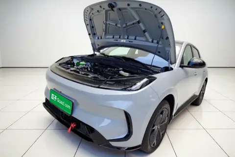 ARCFOX T1 2025