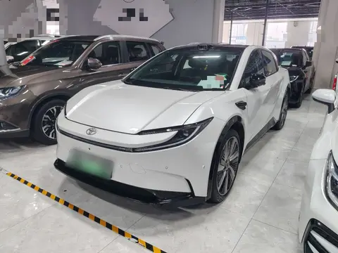 Toyota bZ5 2025