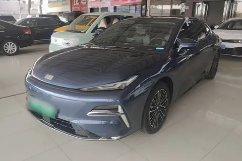 Geely Galaxy Starshine 8 2025