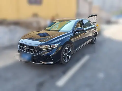 Volkswagen Passat 2022