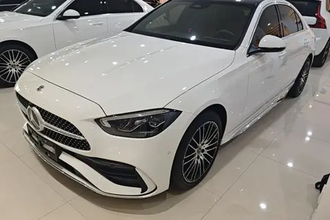 Mercedes-Benz C-Class 2024