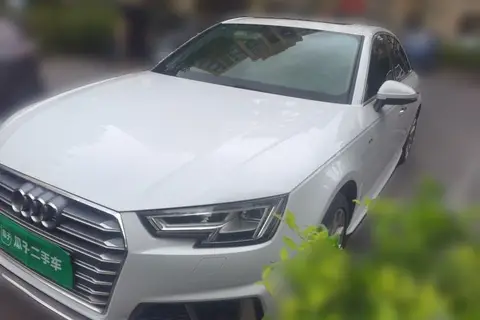 Audi A4L 2019