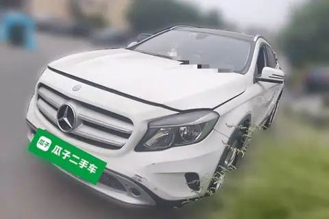 Mercedes-Benz GLA 2016