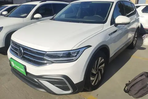 Volkswagen Tiguan L 2022
